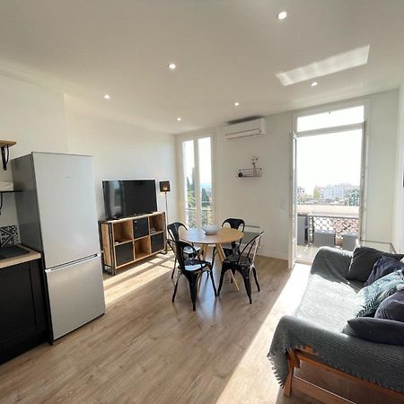 Nice Renting - Cambrai - Luxurious Sea View Terrasse - King Bed - Parking - Ac - Fully Equipped Zewnętrze zdjęcie