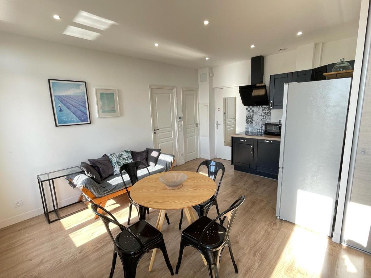 Nice Renting - Cambrai - Luxurious Sea View Terrasse - King Bed - Parking - Ac - Fully Equipped Zewnętrze zdjęcie